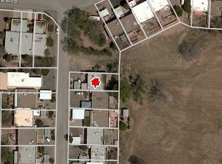 400 Western Dr, Rio Communities, NM 87002