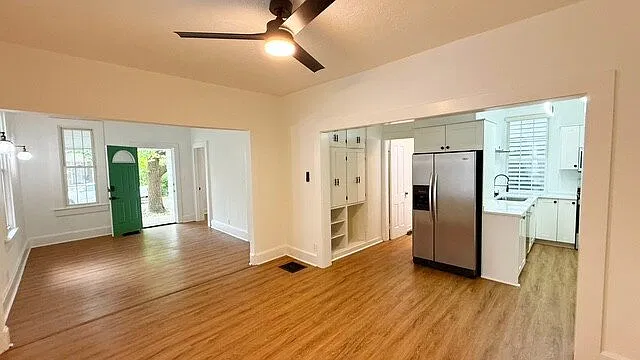3 bed, 2.0 bath, 1746 sqft, $1,850 — Photo 3