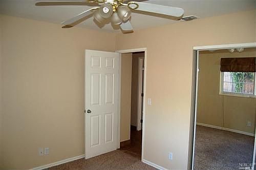 5th image of 645 Hamilton Dr
