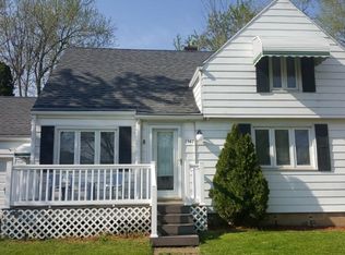 1547 Love Rd, Grand Island, NY 14072
