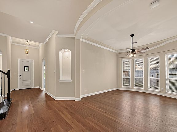 5th image of 23509 Red Juniper Ln