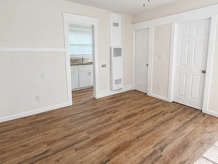 910 Pine Ave #924 — Photo 5
