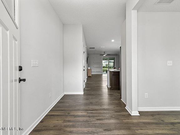 4th image of 7019 EMSLEY Circle