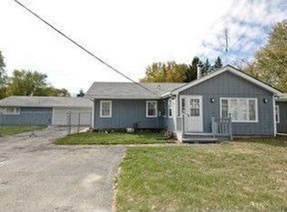 37842 N West St, Spring Grove, IL 60081