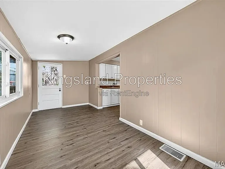 1236 Bliss Dr — Photo 8