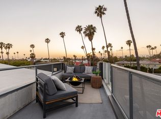 2307 Oakwood Ave, Venice, CA 90291