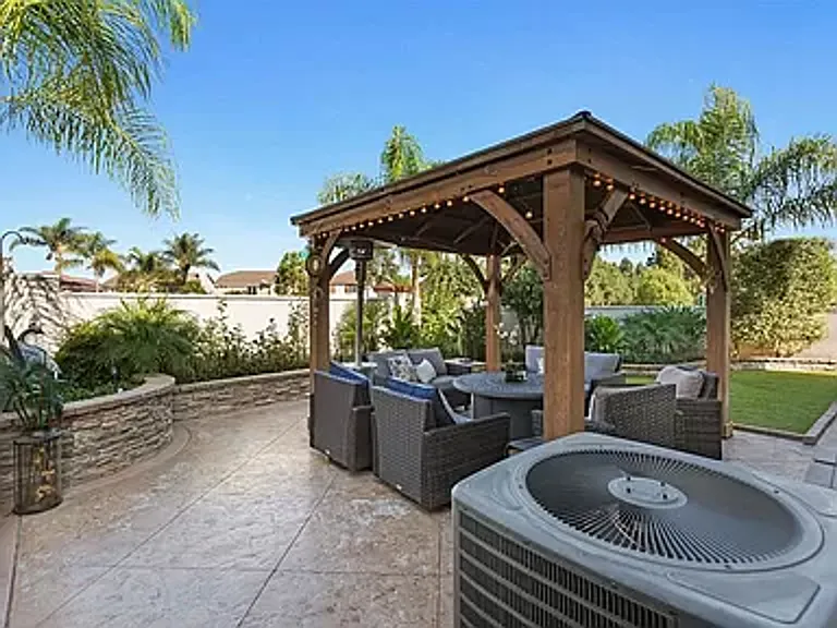 4260 Calle Del Vis — Photo 26