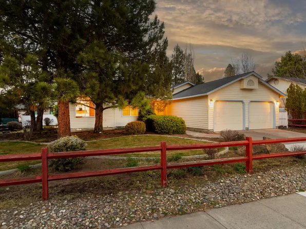 1906 SE Arborwood Ave, Bend, OR 97702