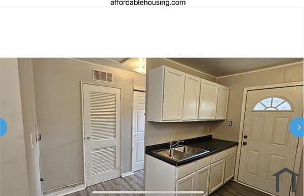 2nd image of 103 Notre Dame Ave
