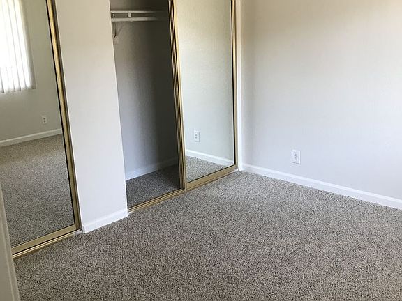 5th image of 4062 W 129th St APT 4