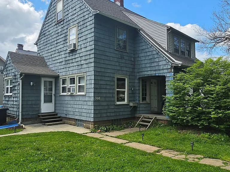 308 S Willow St — Photo 1