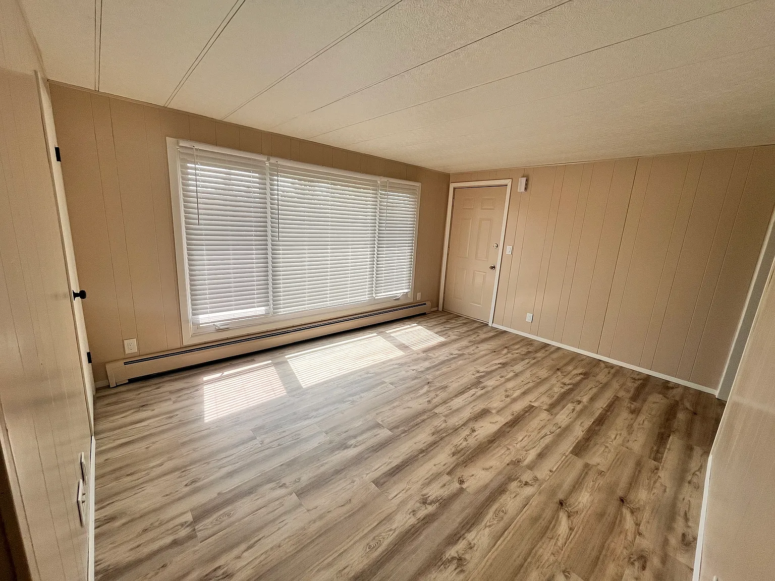 2 bed, $1,100 — Photo 3