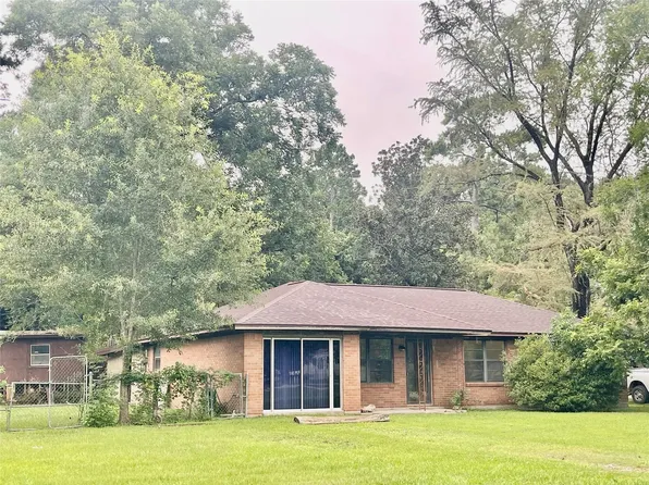 101 Oak St, Dayton, TX 77535