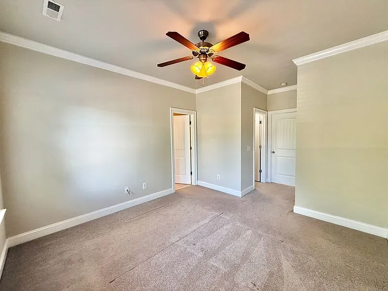 7758 Acc Blvd — Photo 8