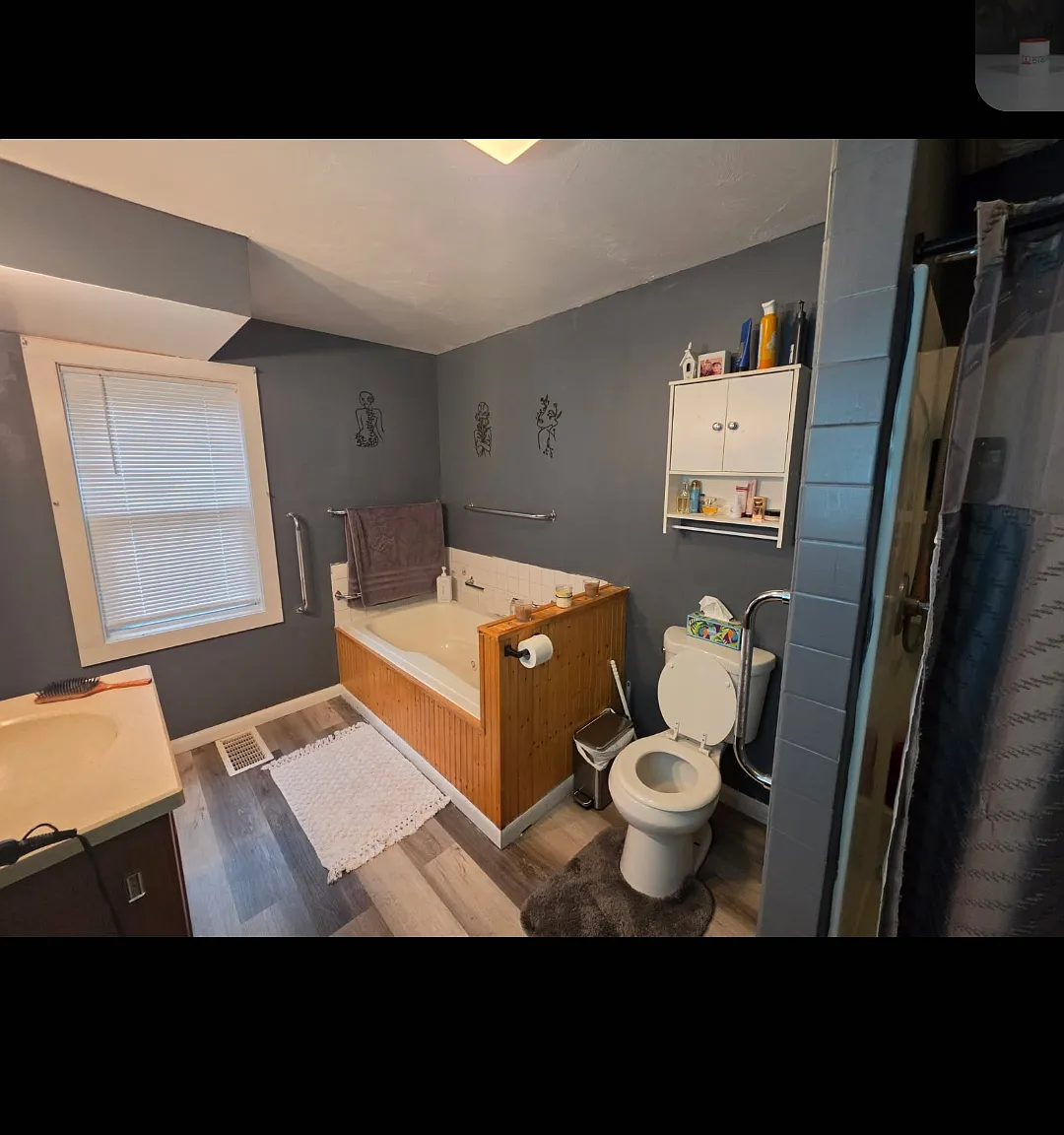 3 bed, 1770 sqft, $1,769 — Photo 3