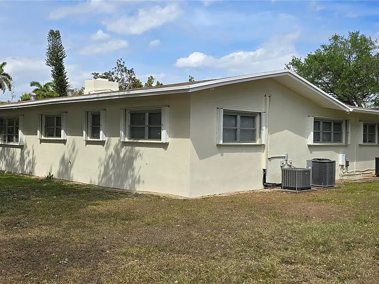 6500 SW 82nd Ave — Photo 50