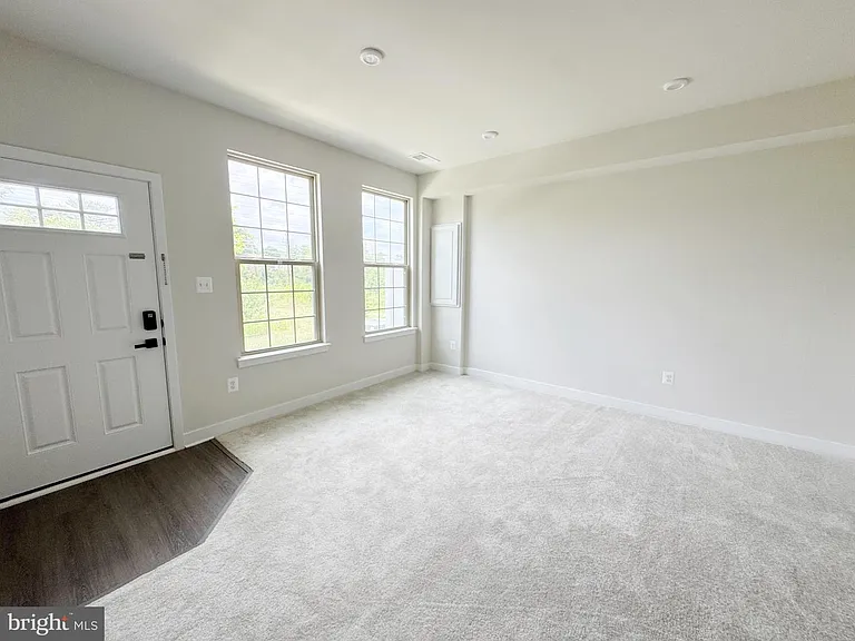 19722 Preservation Mews — Photo 3