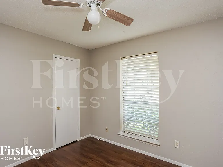 908 Wandering Way Dr — Photo 15