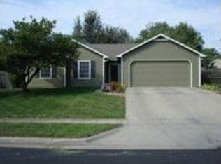 2525 Ponderosa Dr, Lawrence, KS 66046