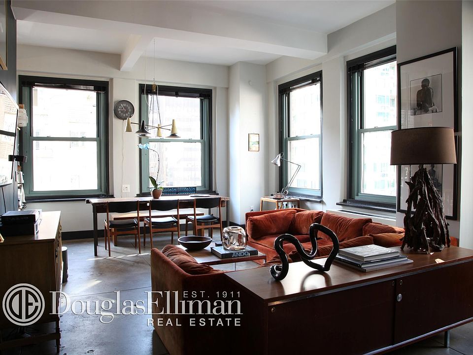 1st image of 80 John St APT 20A