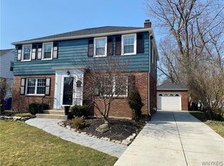 215 Mount Vernon Rd, Amherst, NY 14226