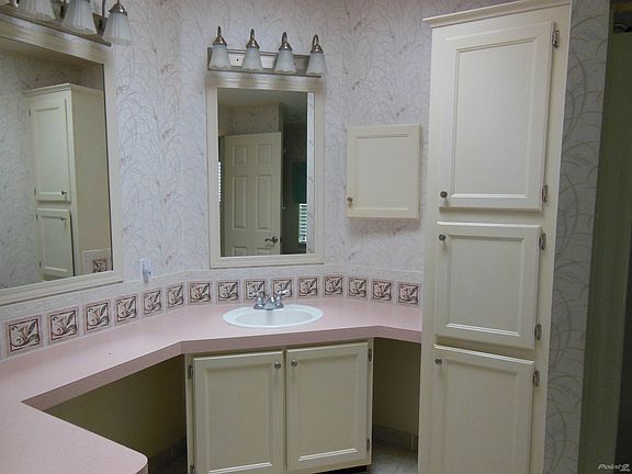 4th image of 1408 Crooked Creek Trl