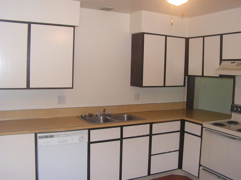 2nd image of 1529 8th Ave #2