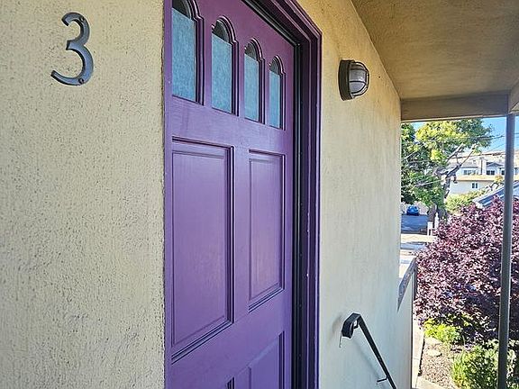 3rd image of 376 E Washington Ave APT 3