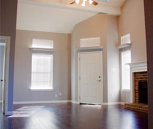 2nd image of 823 Binbrook Dr
