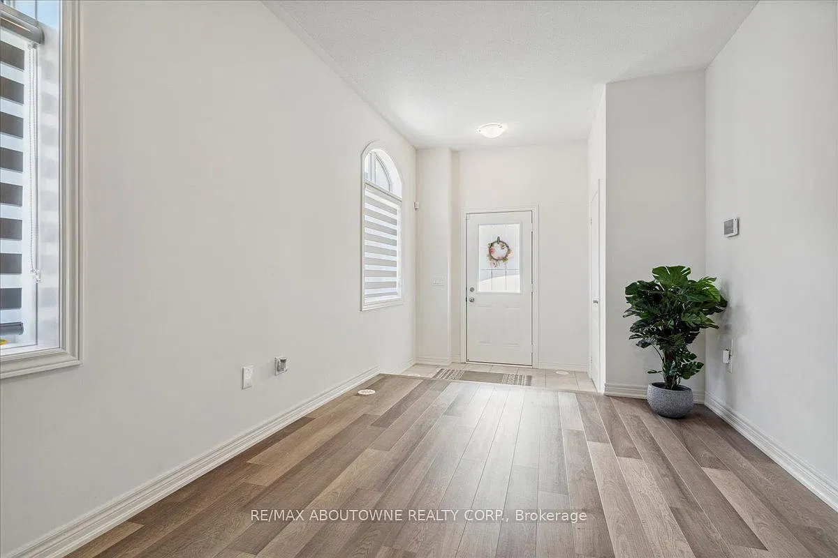 3 bed, $3,450 — Photo 4