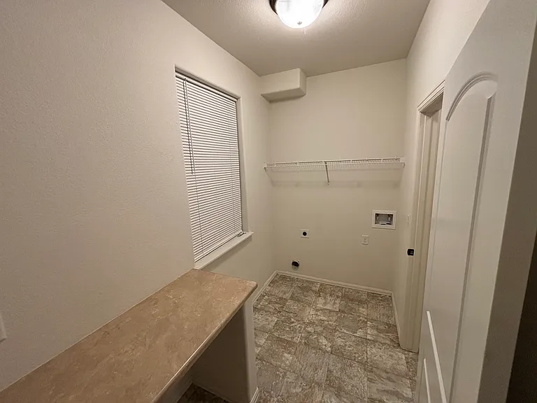 625 Gore Range Dr — Photo 14