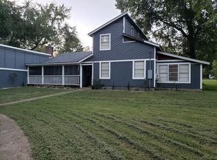 30 White Oak Blvd, Scroggins, TX 75480