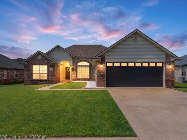 1920 Plum Creek Ln, Alma, AR 72921