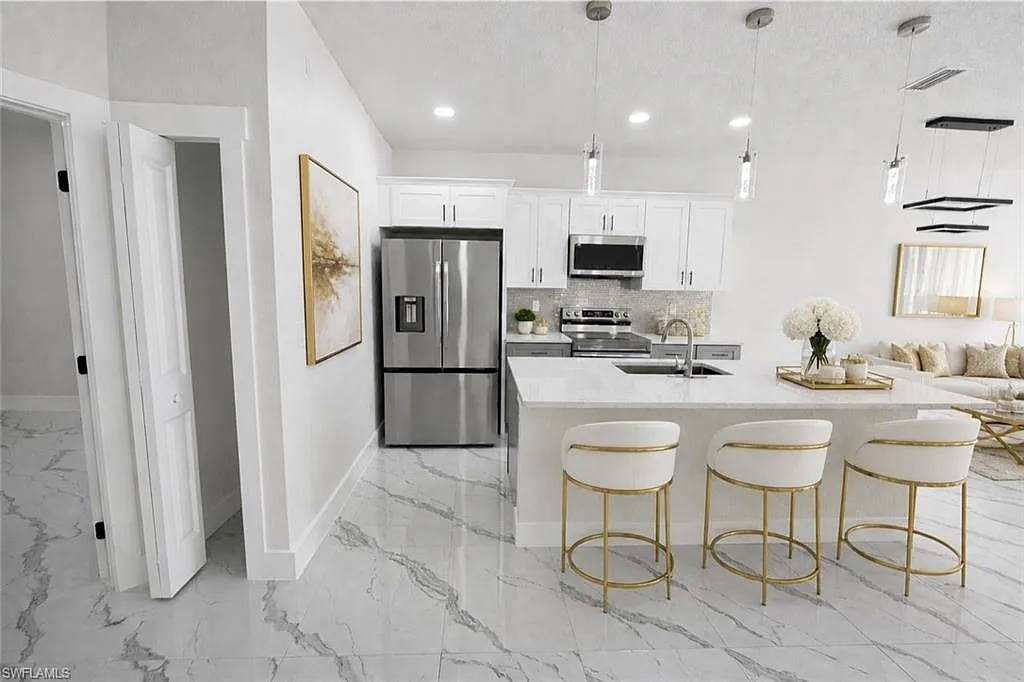 3 bed, 2.0 bath, 1730 sqft, $1,800 — Photo 4