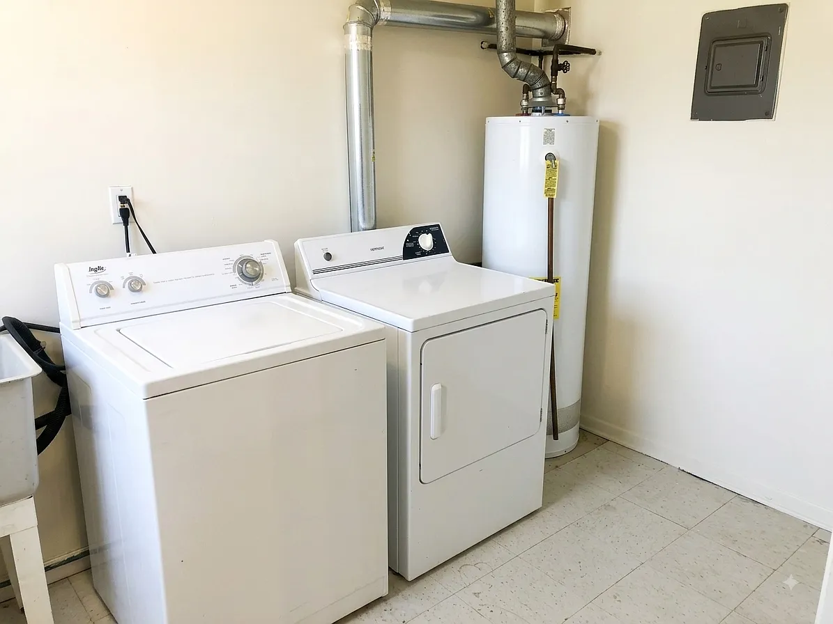 1 bed, $995 — Photo 3
