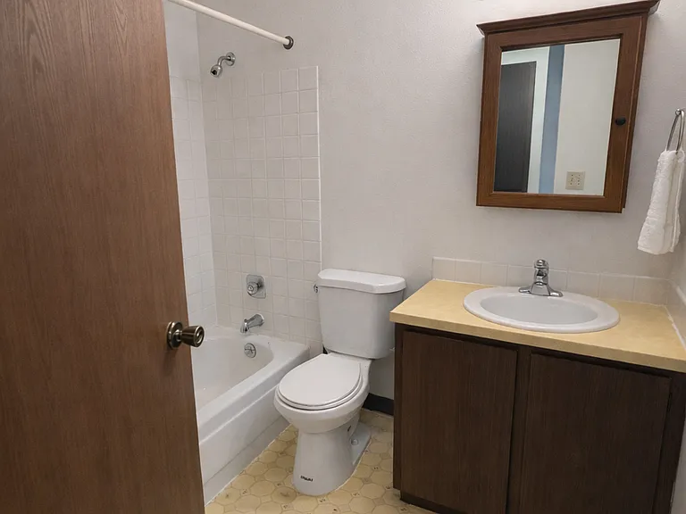 508 E Mission Ave Spokane WA 99202 — Photo 6