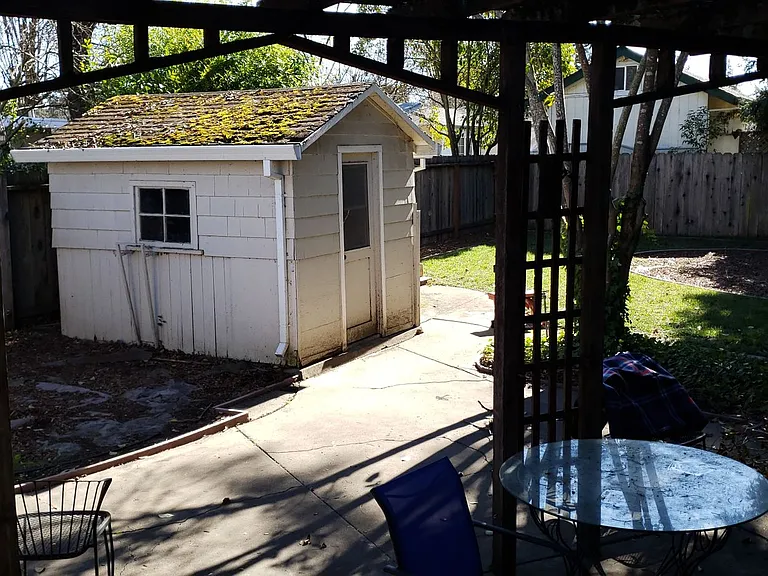 926 Louisa Ct — Photo 7