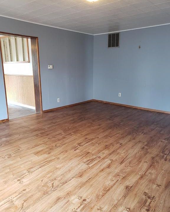 337 S Indiana St, Dunkirk, IN 47336 Zillow