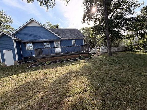 5th image of 709 Winter Haven Ct