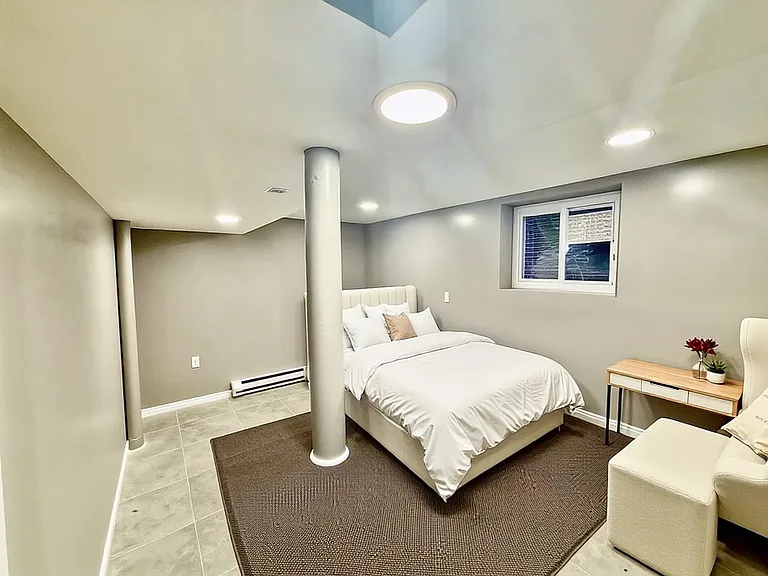 173 Wilkinson Ave — Photo 4