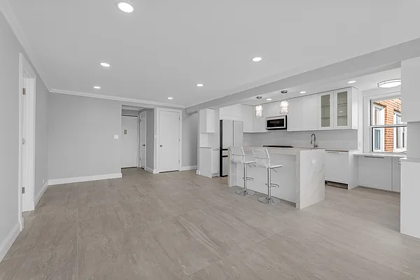 Sold by Coldwell Banker Signature Properties | media 20