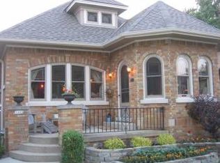 3025 S 45th St, Milwaukee, WI 53219