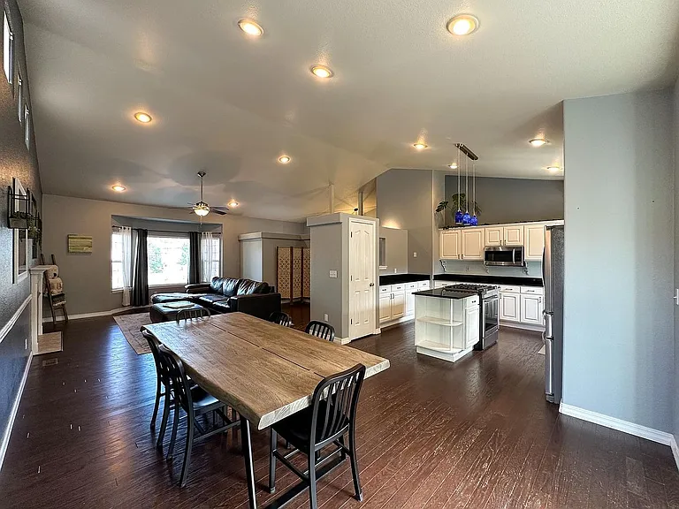 2705 Stone Creek Rd — Photo 6