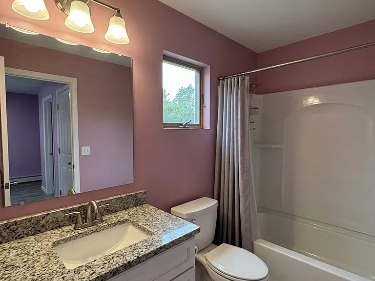 614 Middle Country Rd — Photo 5
