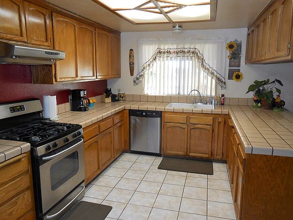 2nd image of 3262 Hillside Ave