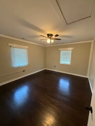 112 N Oak St #3 — Photo 16