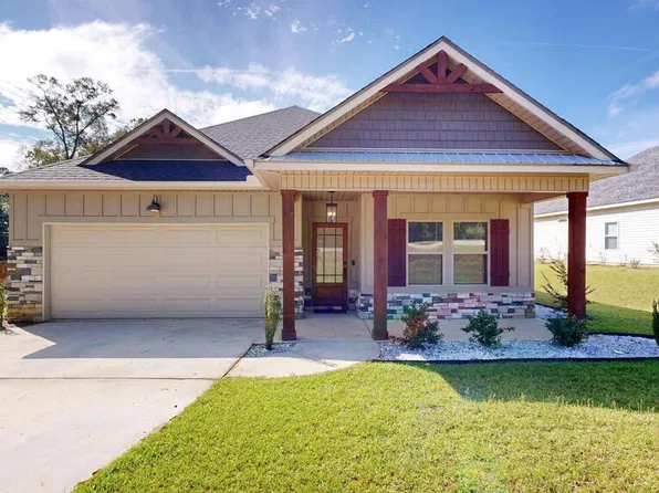 1642 E Smithville Rd, Dothan, AL 36301