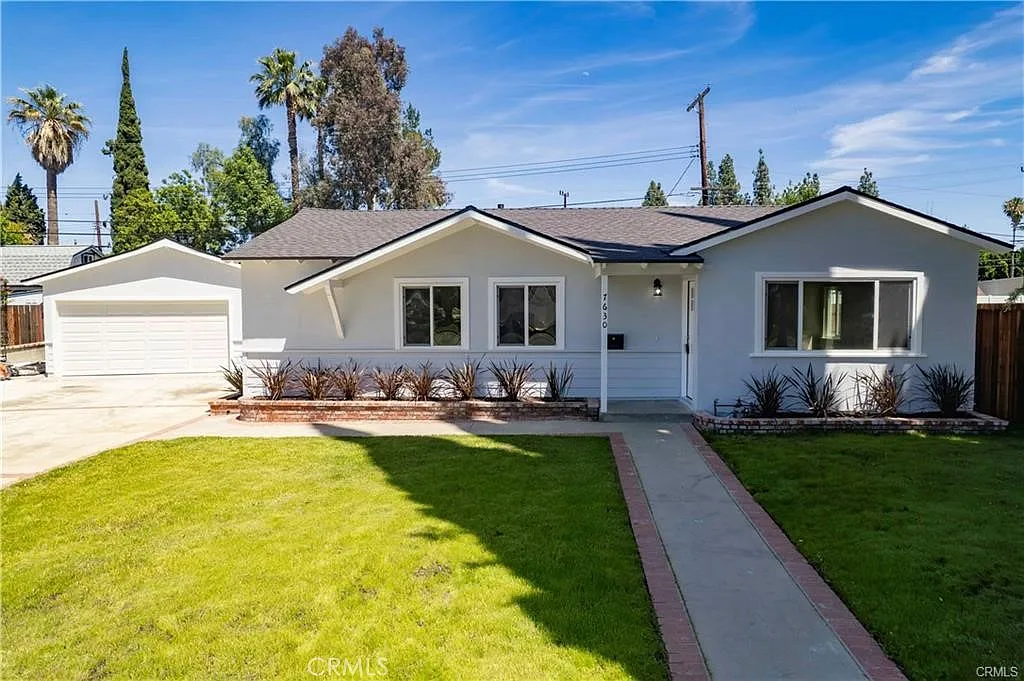 3 bed, 1290 sqft, $3,250 — Photo 2