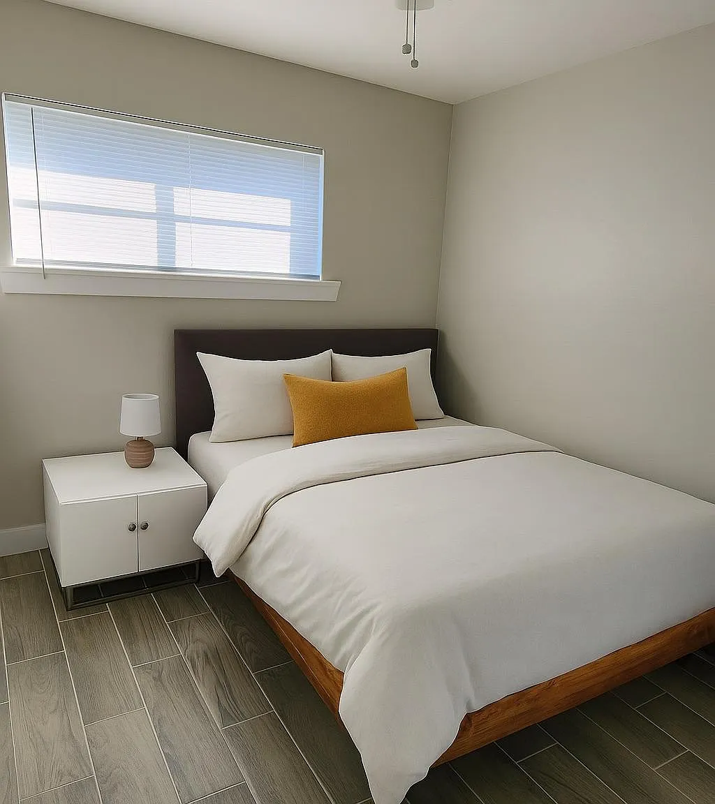 3 bed, 2.0 bath, 820 sqft, $693 — Photo 1