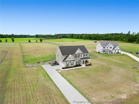 5th image of 319 Rocking Horse Ln